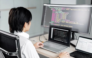 敦煌 ,php声明和调用变量的符号是什么？